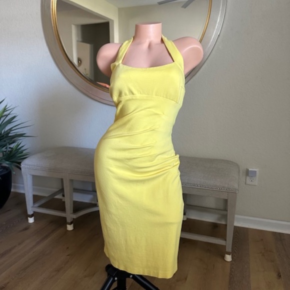 Cache size 8 yellow party dress - Picture 3 of 10